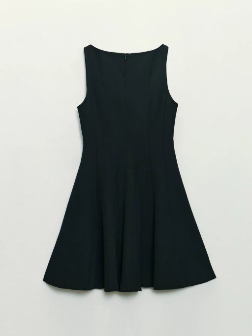 Платье мини приталенного силуэта / Zarina