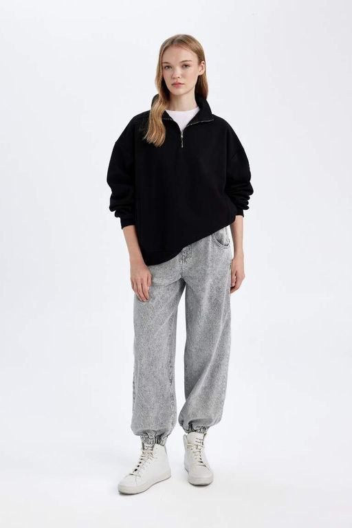 Женский черный свободный крой, широкий крой, молния, воротник-стойка, карман, базовый однотонный толстый черный свитшот - Defacto фото 2