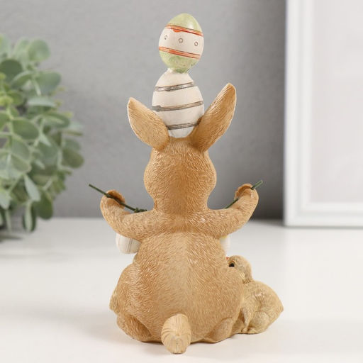 Фигурка полистоун Зайка с пасхальными яичками и птенцами, 9.5?9?16 см