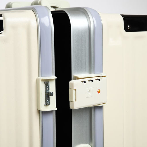 Чемодан средний 24, отдел на молнии, 2 кодовых замка, 4 колеса, крючок, цвет бежевый - Simaland фото 7