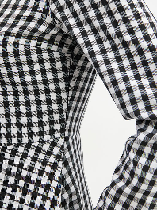 Платье с кружевным воротником потайная планка