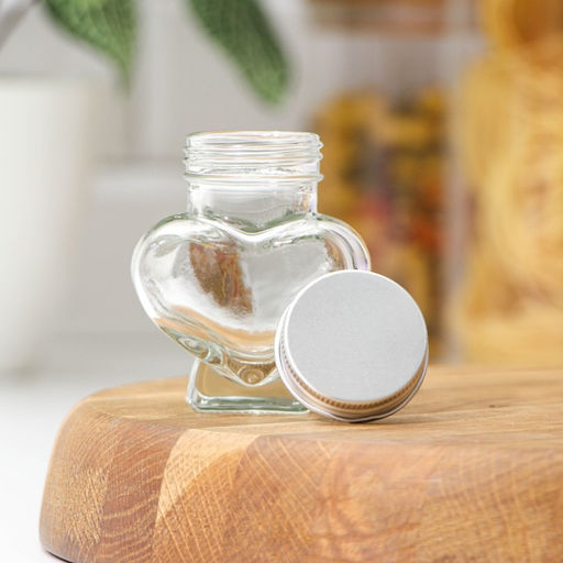 Банка стеклянная для хранения сыпучих продуктов Сердце, 60 мл, 3,9?7,5 см, с пластиковой крышкой