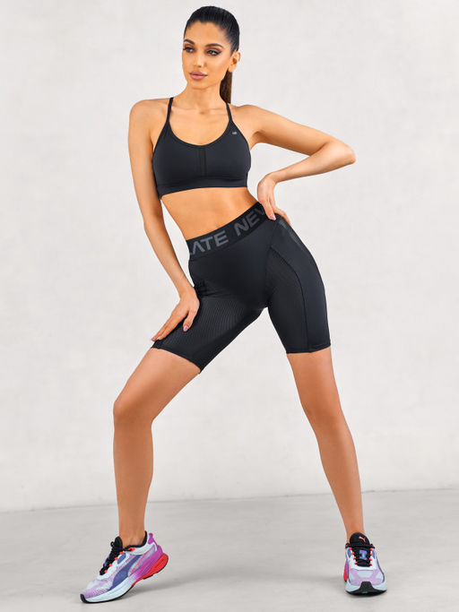 Черные велосипедки с моделирующими вставками из сетки Атлетика