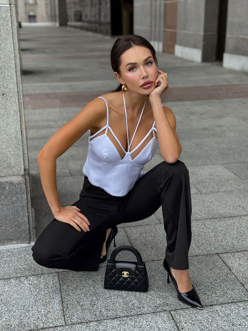 Топ AURA 2205-164 белый