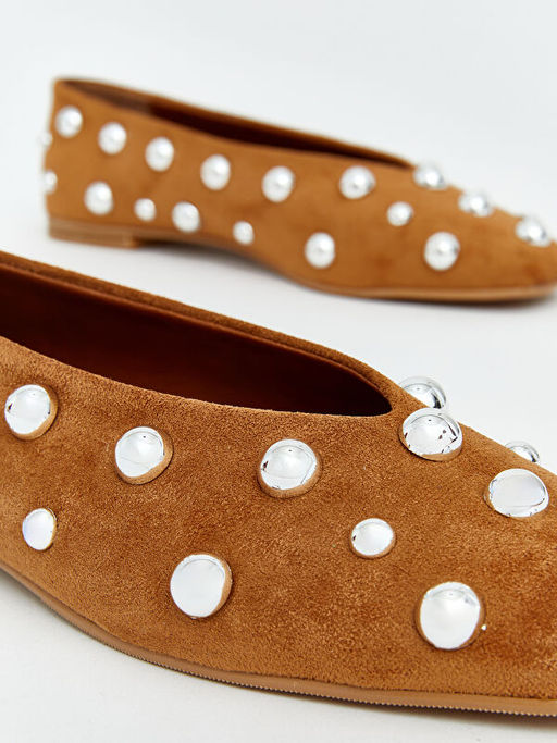 Ta?l? Kad?n BabetTa?l? Kad?n Babet