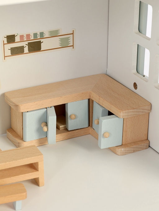 Кукольный домик с мебелью