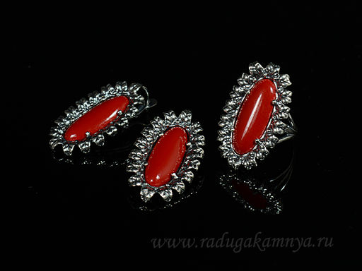 Кольцо Серьги с кораллом ( имитация ) размер 19
