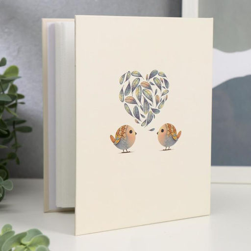 Фотоальбом на 100 фото 10×15 см «Птенчики и сердечко из листьев», 18×14×5 см