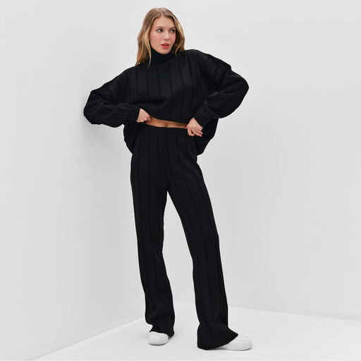 Костюм женский (джемпер, брюки) MINAKU: Knitwear Collection, размер 50-52, чёрный