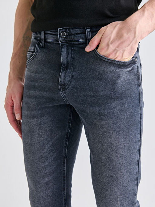 750 Slim Fit Erkek Jean Pantolon