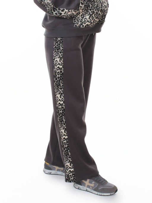 008 DK. GRAY/LEOPARD Костюм спортивный зимний женский (95% хлопок, 5% полиэстер)