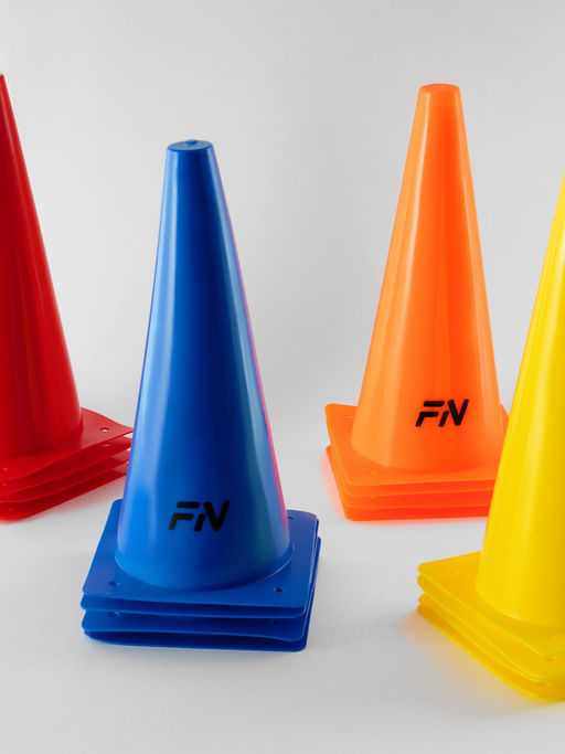 Конус FN Cones Without Holes (32cm) Red