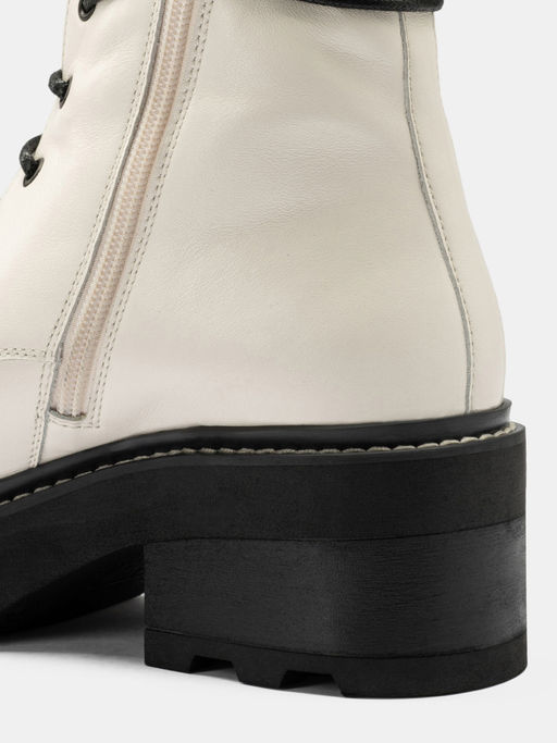 Ботинки женские DOROTHY