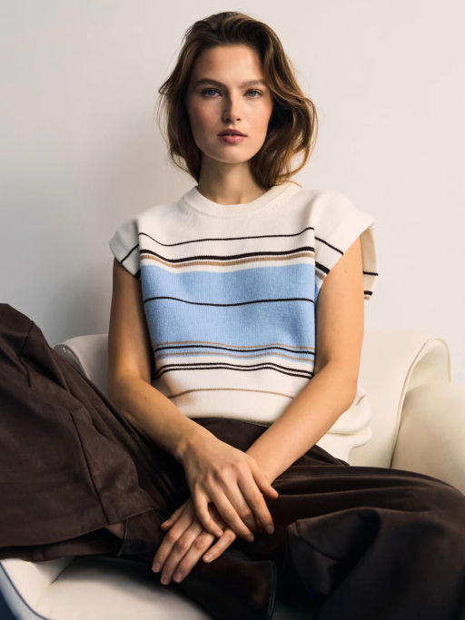 Вязаный жилет в полоску / Zarina