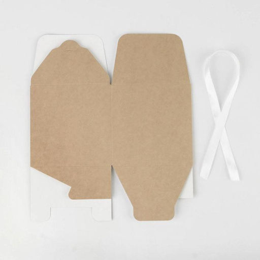 Цена за 2 шт. Коробка подарочная складная крафтовая, упаковка, 18 х 18 х 18 см