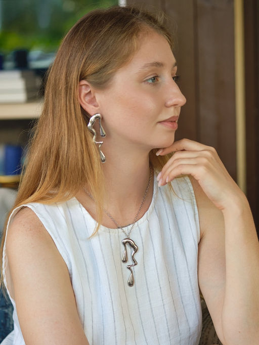 Гарнитур 2 предмета: кулон, серьги Капли таяние, цвет серебро