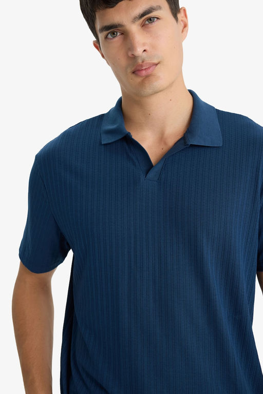 Regular Fit Krink_l Dikey Dokulu Hafif Kuma_ Polo Yaka K_sa Kollu Ti__rt - Defacto фото 4