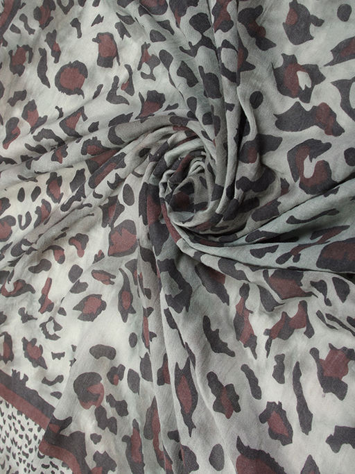 Большой, красивый платок из вареного хлопка. Рисунок на полотно наносится вручную. - Tantino фото 5