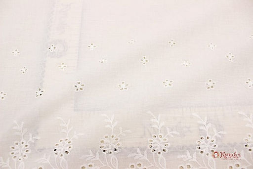 Шитье Цветочные гроздья по кайме (фестоны с 2х сторон) цв.молочно-белый, ш.1.34м, батист, хл-100% - Купава фото 4