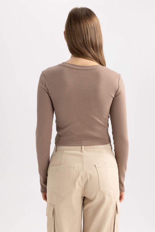 Крутая приталенная футболка в рубчик с длинными рукавами - Defacto фото 4