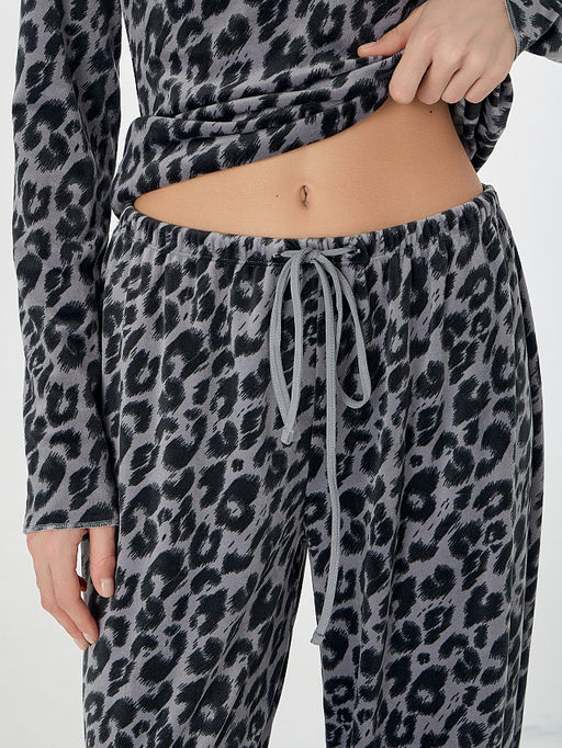 Комплект домашний женский велюровый серый с леопардовым принтом - Mark formelle фото 5