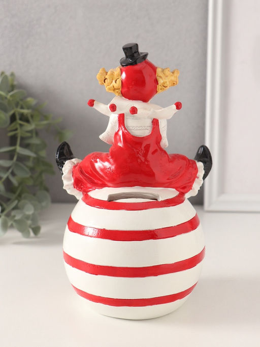 Копилка для денег «Клоун в цилиндре, на надувном мяче», полистоун, красно-белый, 12.5×11×20.5 см