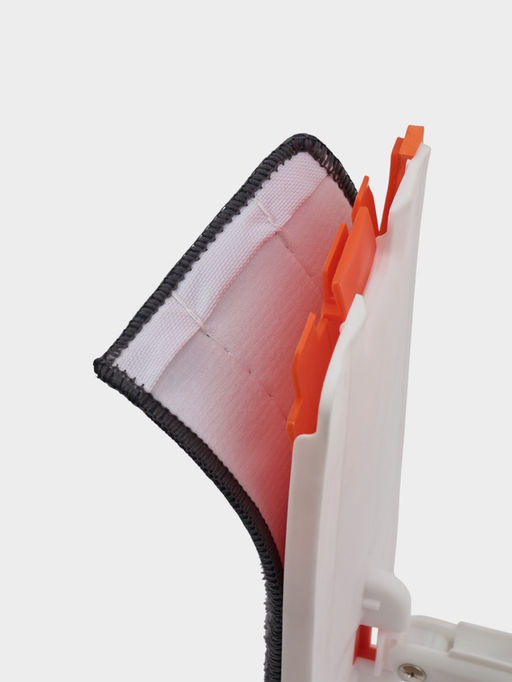 Швабра с отжимом и водосгоном Raccoon, 2 насадки из микрофибры 39×12 см, стальная ручка 130 см