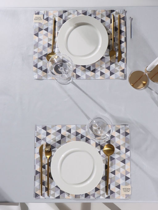 Набор салфеток «Этель. Треугольники», 30×40 см - 2 шт., сатин 110 г/м²