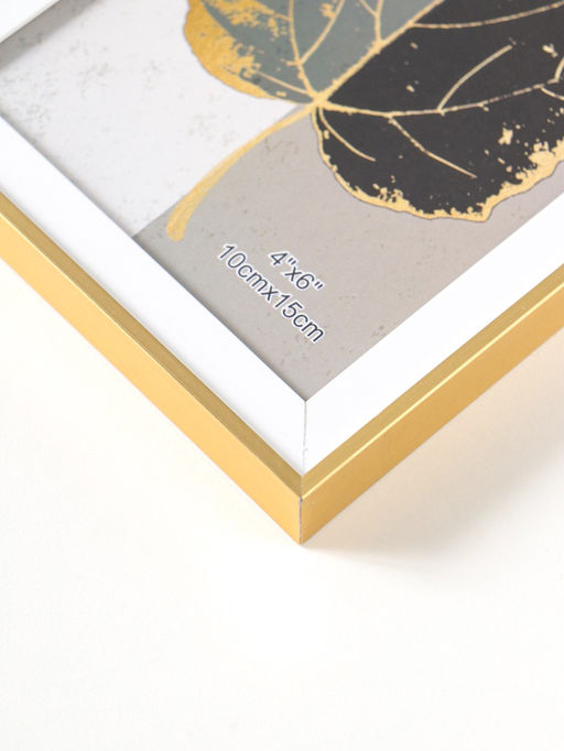 Цена за 2 шт. Фоторамка для фото 10×15 см «Современная классика», пластик, под золото и белый, 16×10.8×1.5 см