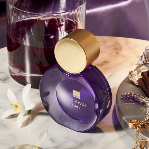 Парфюмерная вода Far Away Rebel для нее, 50 мл