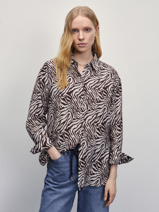 Блузка прямого кроя из фактурной ткани / Zarina  фото 7