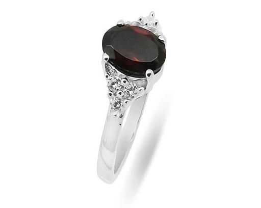 Кольцо из серебра гранат, Горошина