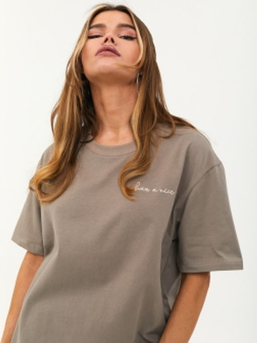 ФУТБОЛКА ЖЕНСКАЯ - Chic & charisma фото 2