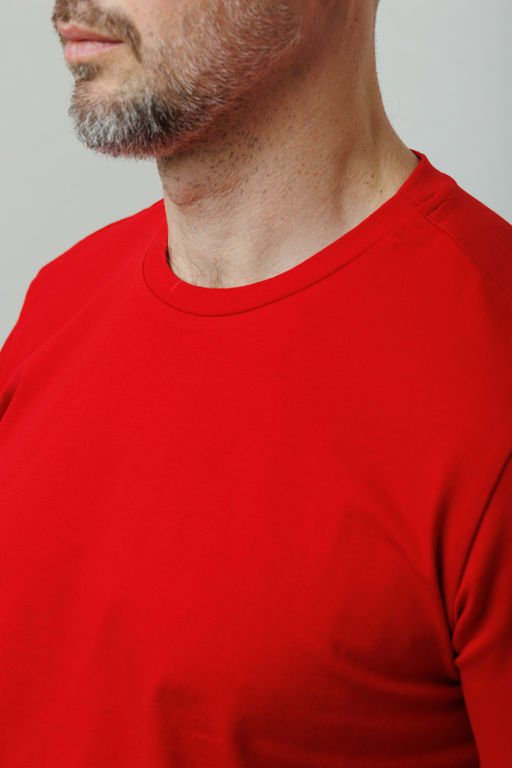 92% хлопок, 8% лайкра спортивная футболка