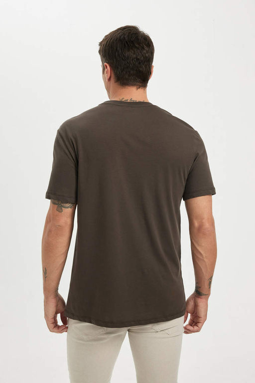 Новая базовая футболка стандартного кроя с круглым вырезом и короткими рукавами из 100% хлопка - Defacto фото 4