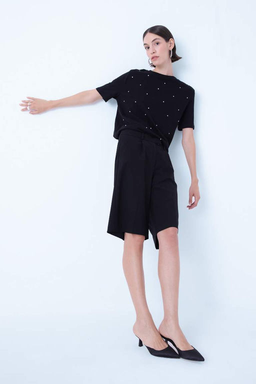 Женская черная повседневная футболка с короткими рукавами и круглым вырезом стандартного кроя, украшенная камнями - Defacto фото 2