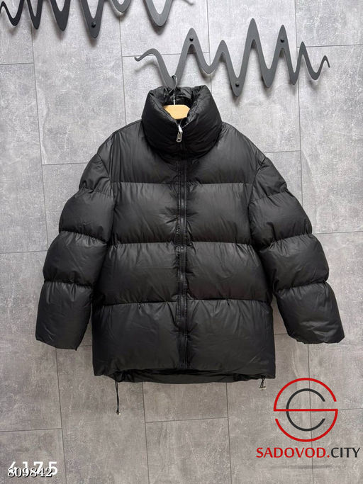 Теплая дутая куртка с высоким горлом