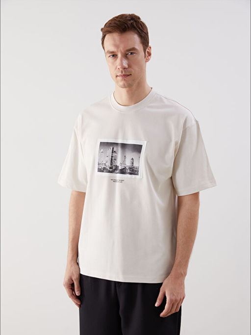 Bisiklet Yaka Bask?l? Penye Erkek Ti??rt