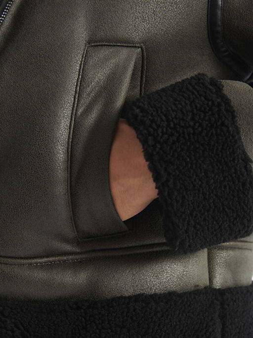 G?mlek Yaka D?z S?et G?r?n?ml? Kad?n Mont - Waikiki фото 3