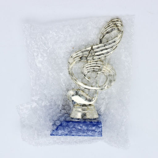 Кубок «Скрипичный ключ», наградная фигура, подставка пластик синяя, 14.5×6.5×6 см.
