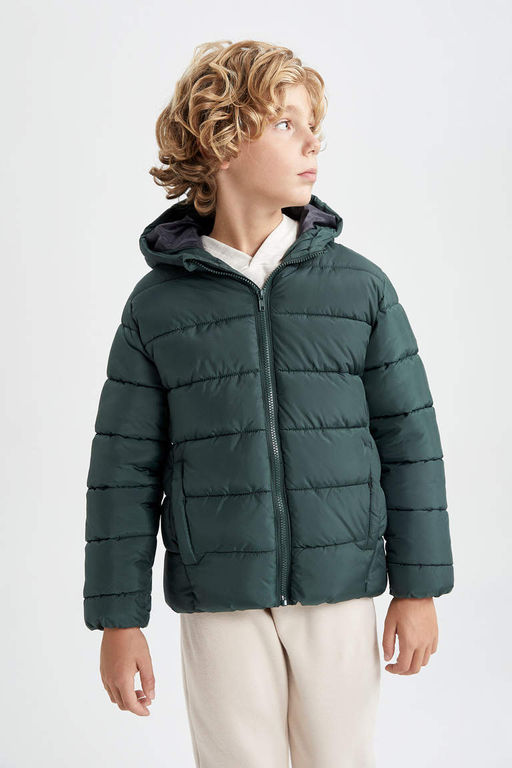 Базовая куртка-пуховик с водоотталкивающим капюшоном для мальчиков - Defacto фото 7