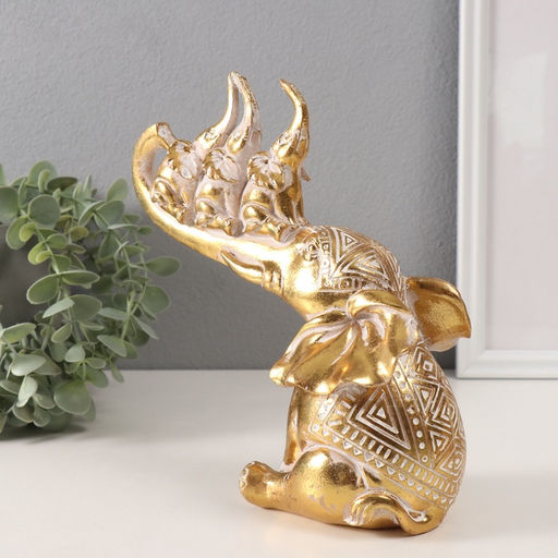Фигурка полистоун «Слон и 3 слонёнка на хоботе. Индейские узоры», золото, 19.8×10.3×21.5 см
