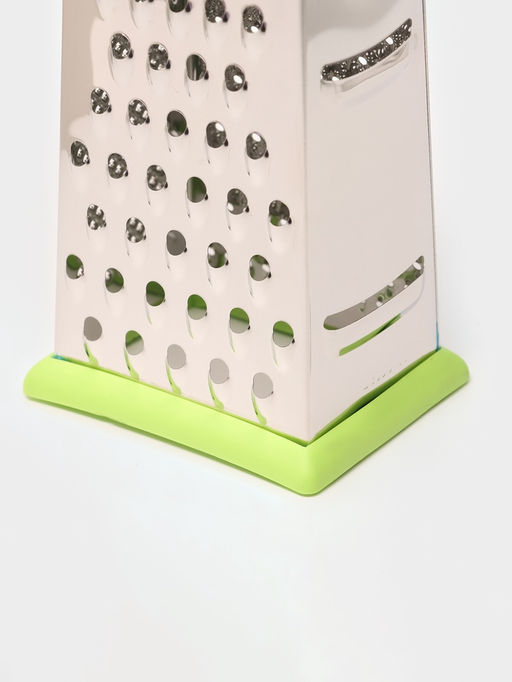 Тёрка четырёхгранная Доляна «Энергия», 10×8×20 см, прорезиненное дно, нержавеющая сталь, зелёная