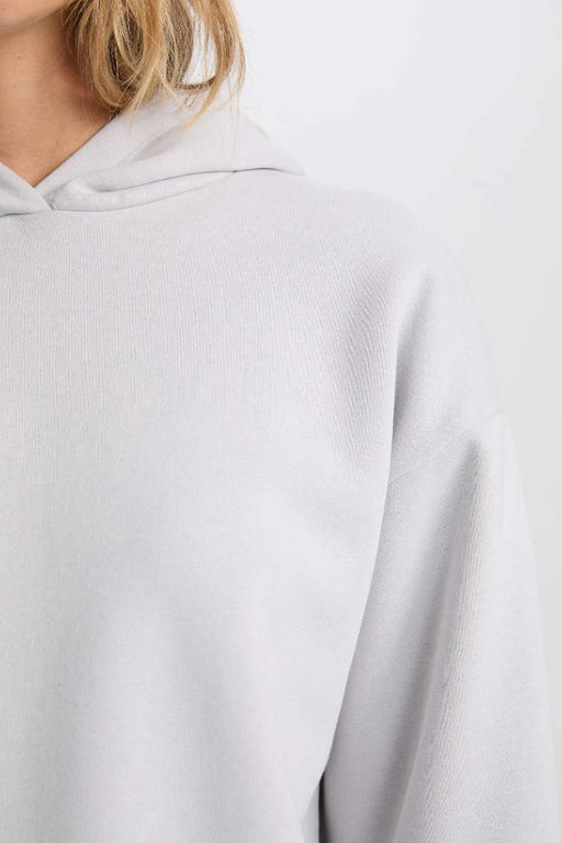 Женская серая толстая повседневная базовая однотонная толстовка с капюшоном свободного покроя - Defacto фото 5
