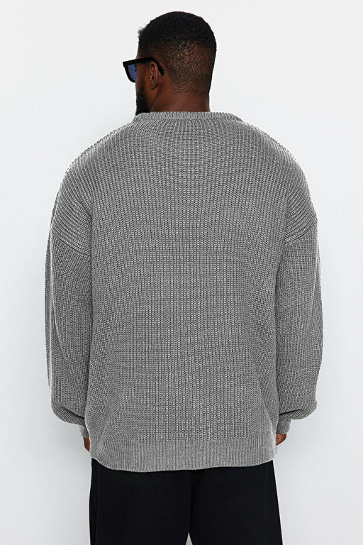 Gri B_y_k Beden Oversize Fit Geni_ Kal_p Bisiklet Yaka Basic Triko Kazak TMNAW24AN00001 - Trendyolmilla фото 2