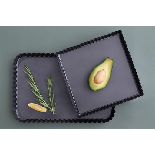 Форма для выпечки Доляна «Жаклин. Рифлёный квадрат», 21×2,5 см, съёмное дно, антипригарное покрытие, цвет чёрный