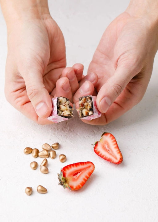 ? Москва ? Мягкий грильяж ?Кедровое золото с клубникой и шампанским?, 85 г - Сибирский кедр фото 6