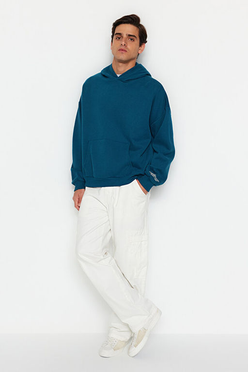 Petrol Kap__onlu Oversize/Geni_ Kesim Nak__l_ Etiketli Yumu_ak Kuma_ Sweatshirt TMNAW24SW00031 - Trendyolmilla фото 2