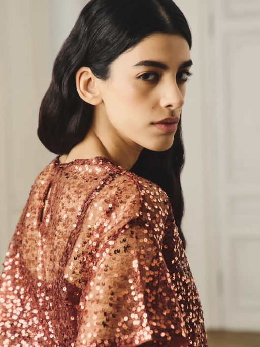 Топ из пайеток / Zarina