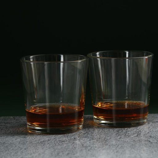 Набор в реечном ящике Тому, кто может все: арахис в шоколаде 90 г., шоколадные конфеты со вкусом коньяка 90 г., камни для виски 6 шт., стаканы 250 мл. - Фабрика счастья фото 4